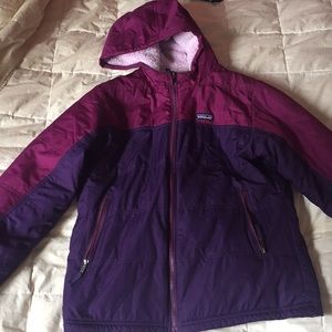 Patagonia insulated jacket with fuzzy lining